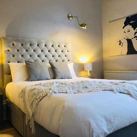 Canterbury Accommodations With Free Car Park Onsite And High Speed Wifi المظهر الخارجي الصورة