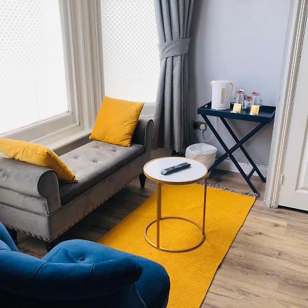 Canterbury Accommodations With Free Car Park Onsite And High Speed Wifi المظهر الخارجي الصورة
