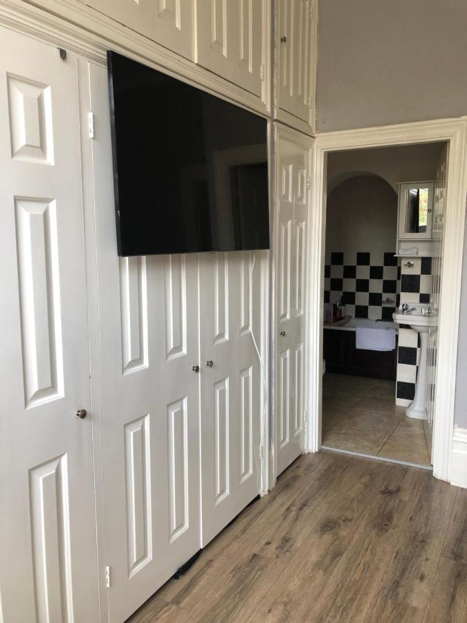 Canterbury Accommodations With Free Car Park Onsite And High Speed Wifi المظهر الخارجي الصورة