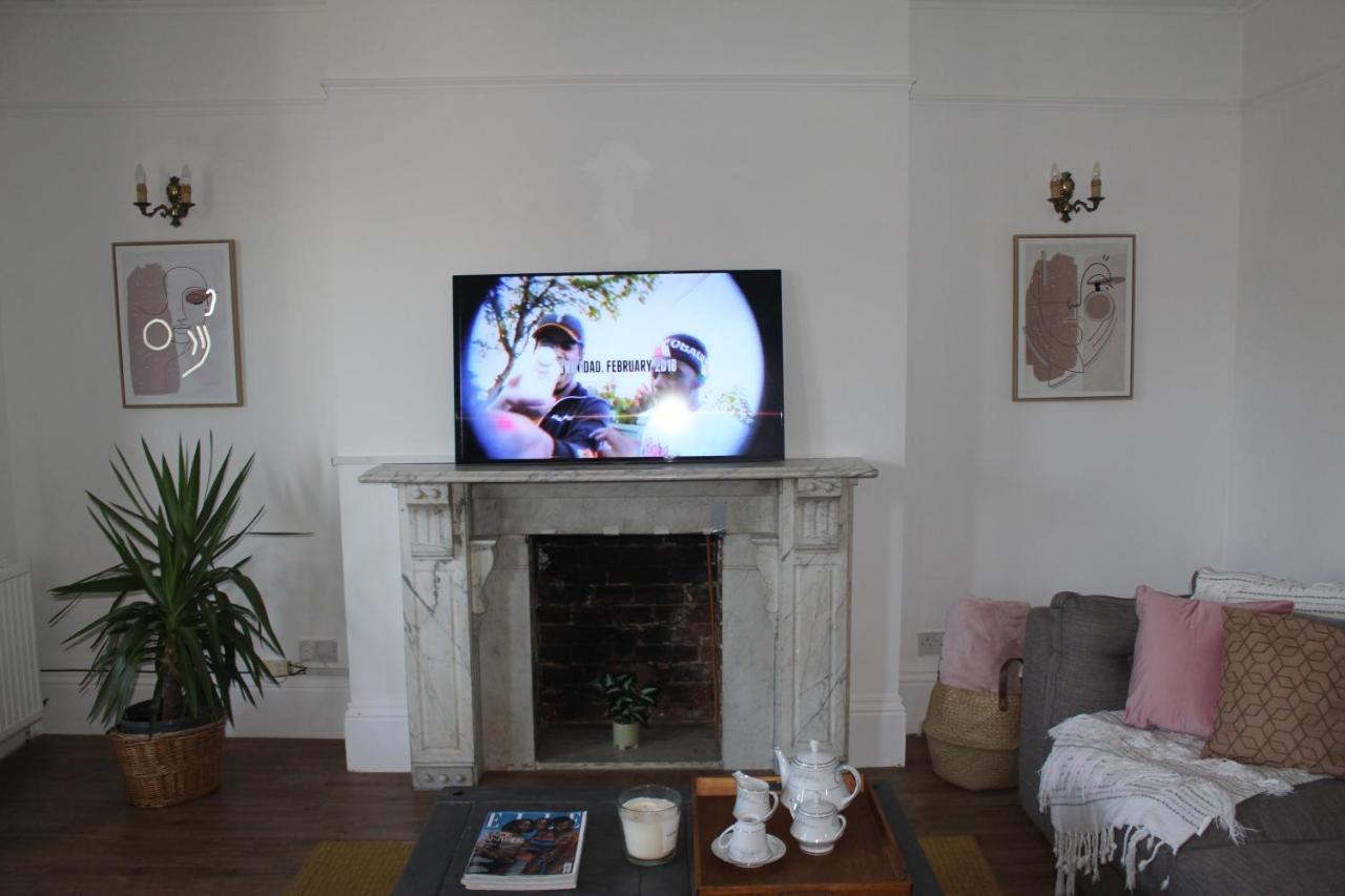 Canterbury Accommodations With Free Car Park Onsite And High Speed Wifi المظهر الخارجي الصورة