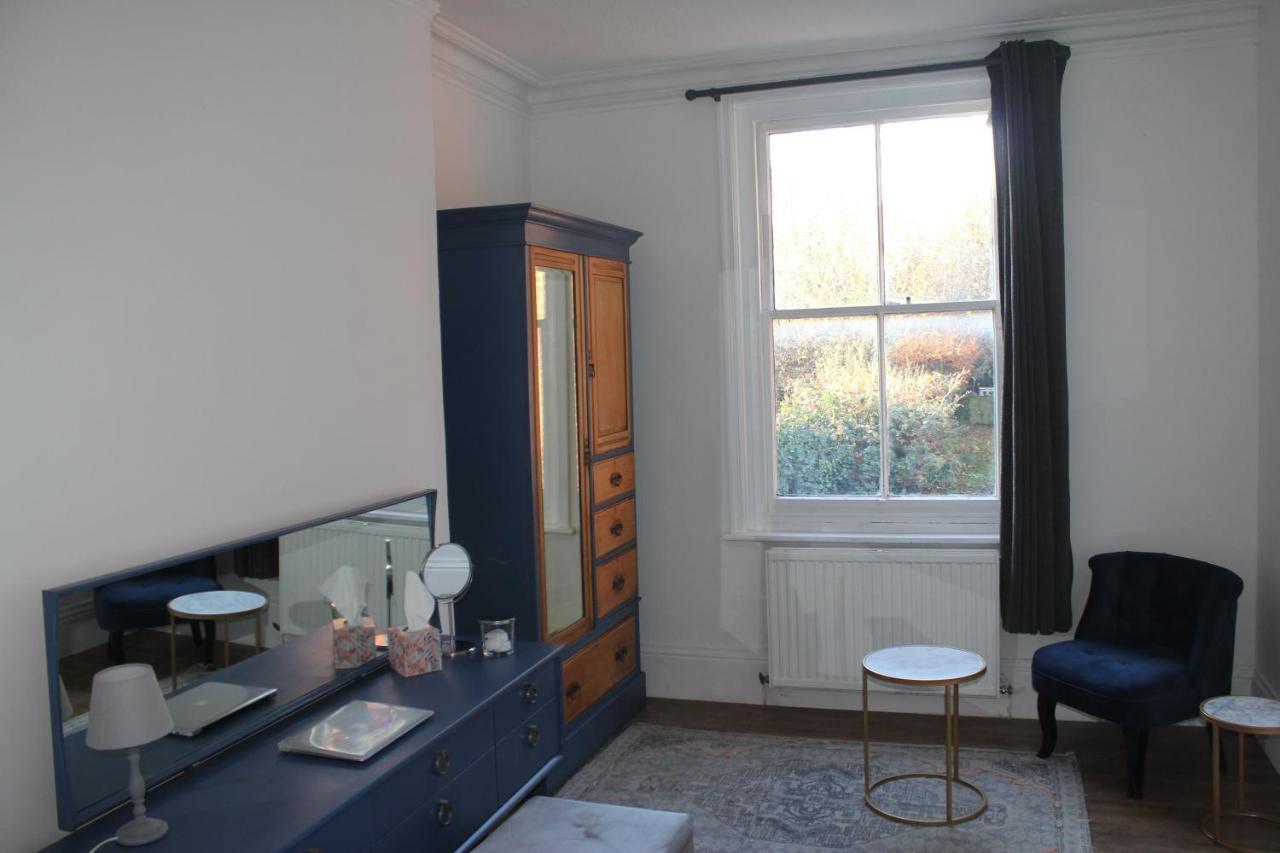 Canterbury Accommodations With Free Car Park Onsite And High Speed Wifi المظهر الخارجي الصورة