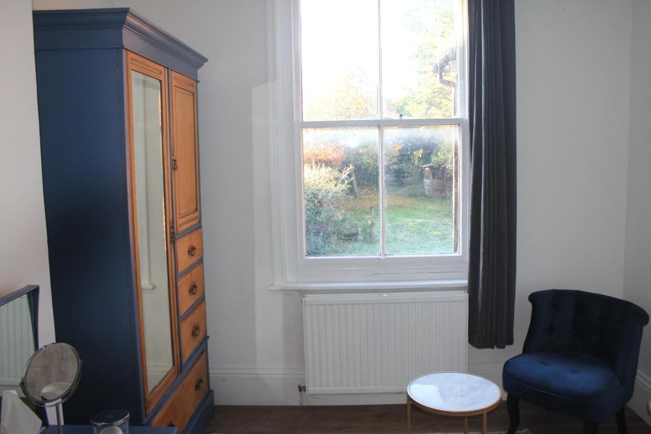 Canterbury Accommodations With Free Car Park Onsite And High Speed Wifi المظهر الخارجي الصورة