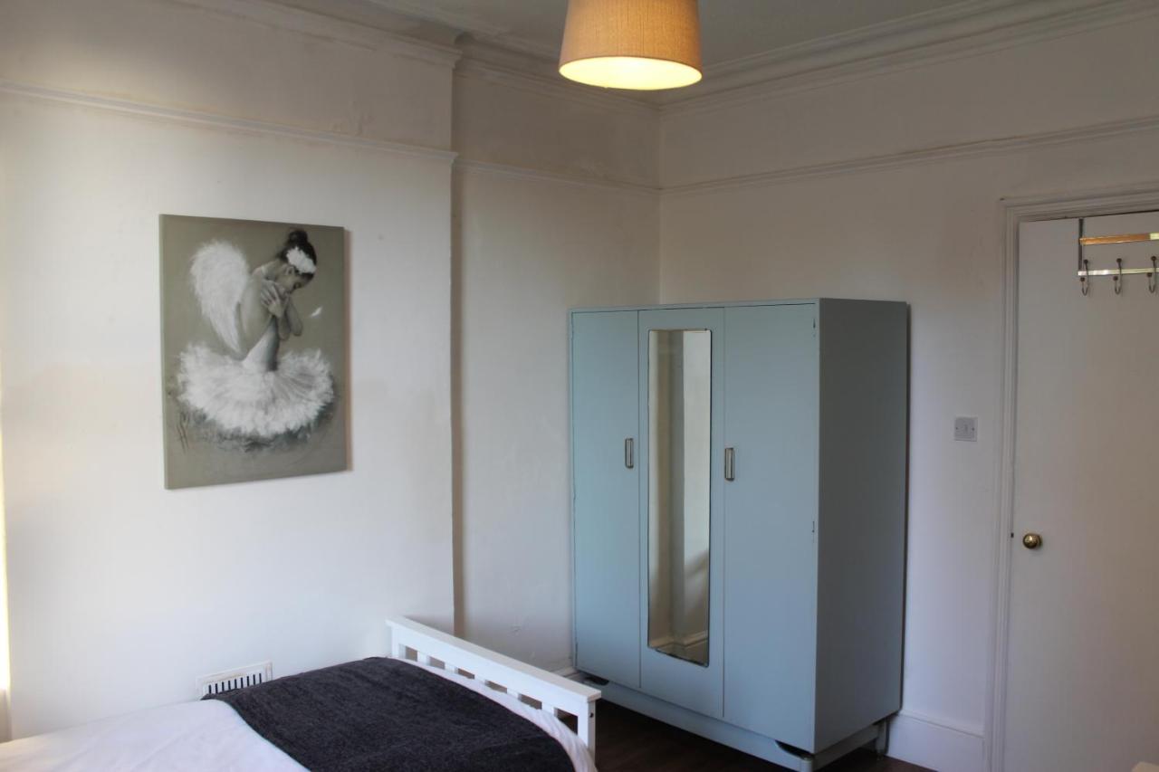 Canterbury Accommodations With Free Car Park Onsite And High Speed Wifi المظهر الخارجي الصورة