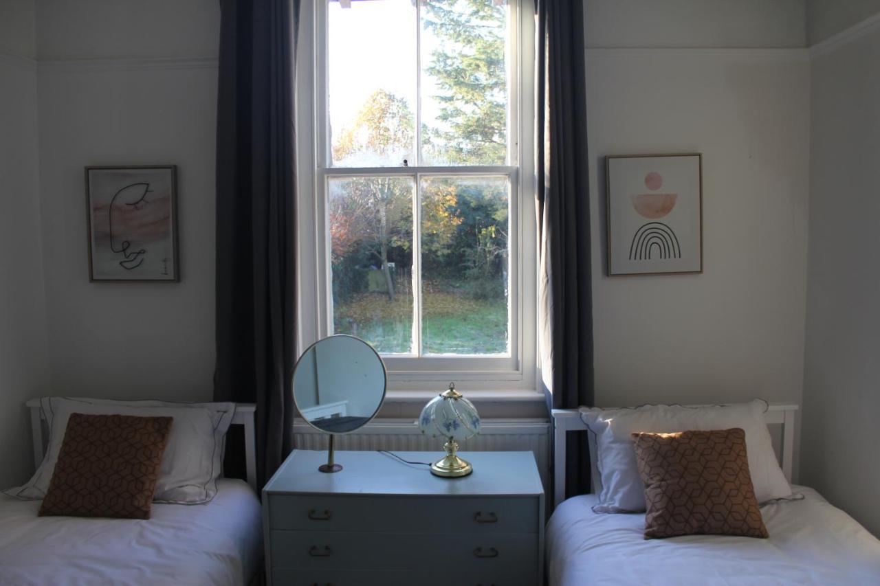 Canterbury Accommodations With Free Car Park Onsite And High Speed Wifi المظهر الخارجي الصورة