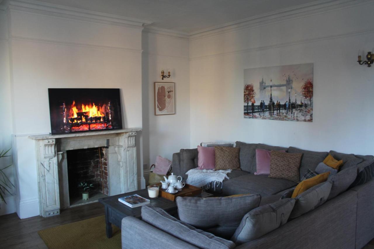 Canterbury Accommodations With Free Car Park Onsite And High Speed Wifi المظهر الخارجي الصورة