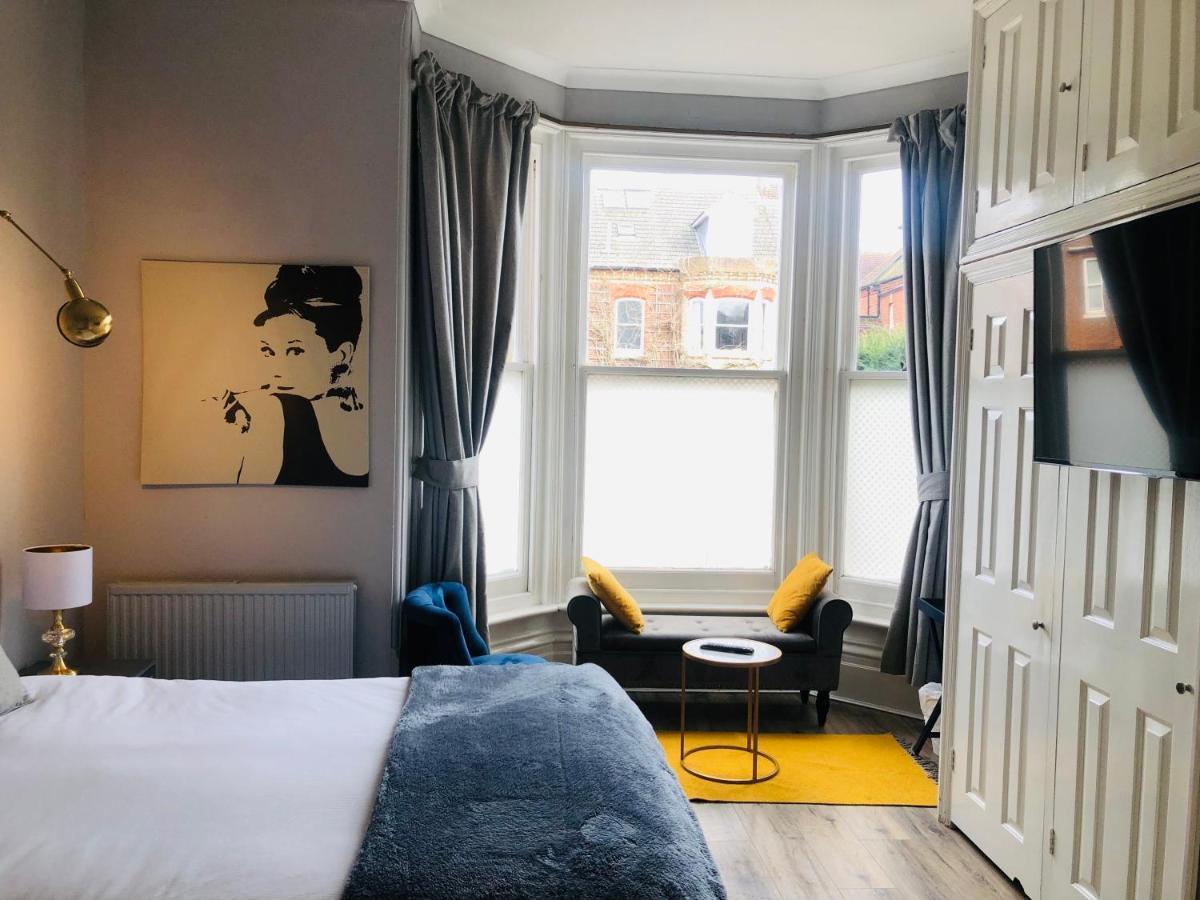 Canterbury Accommodations With Free Car Park Onsite And High Speed Wifi المظهر الخارجي الصورة